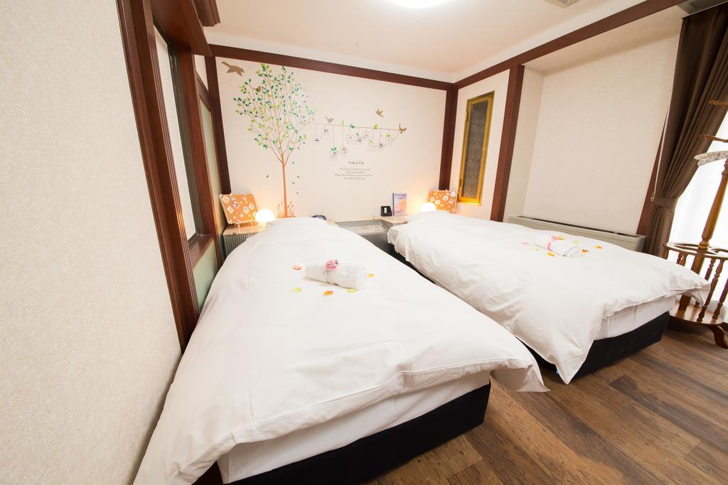 Hotel Candy Hall (Adults Only) Осака Экстерьер фото