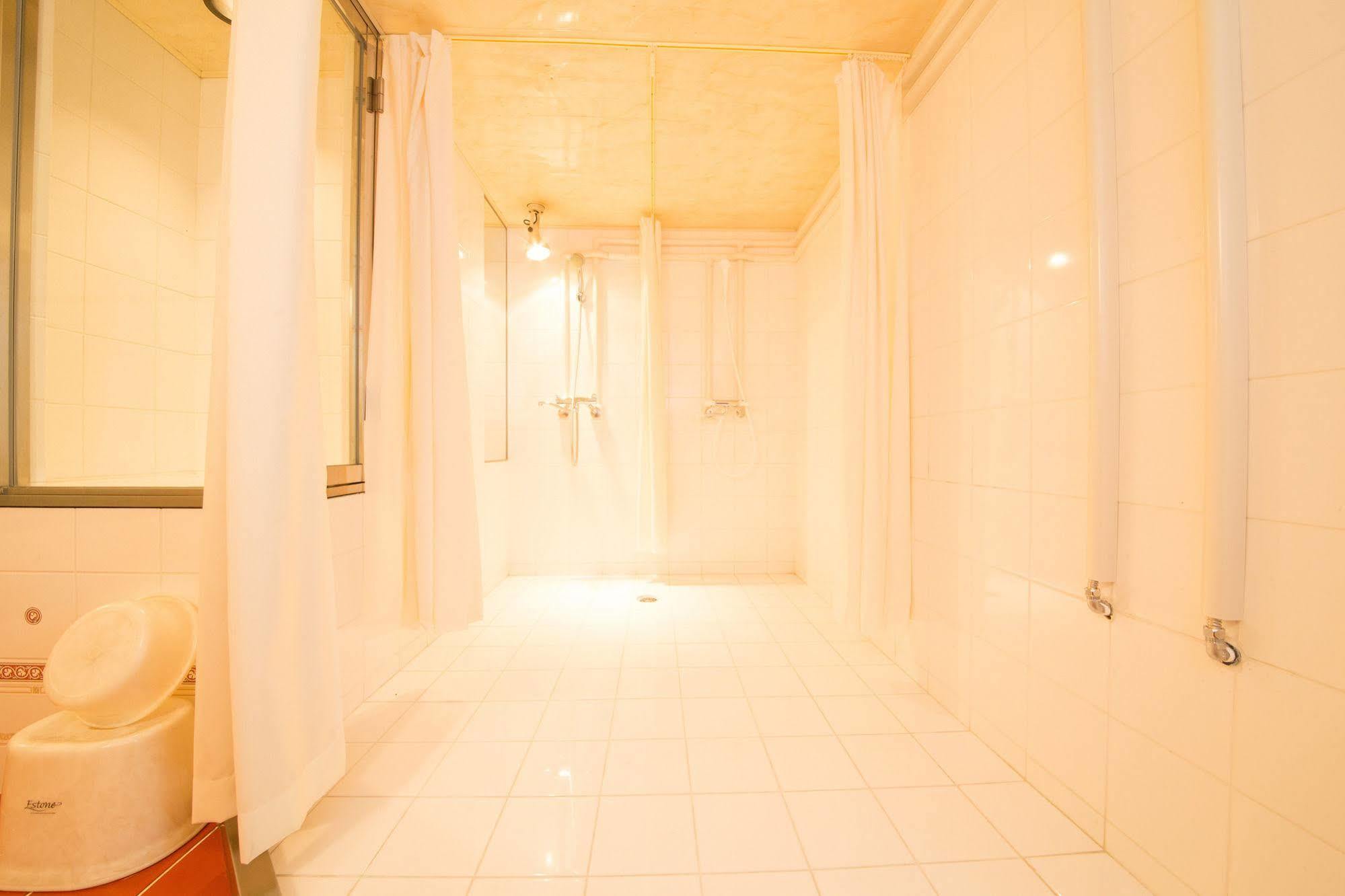 Hotel Candy Hall (Adults Only) Осака Экстерьер фото